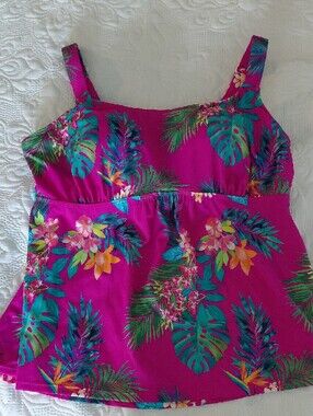 Kim Gravel (Swimsuits For All) Tankini Top